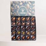 Crioro Premium Stuffed Medjool Dates - 25-Piece & Revival Roses Bouquet - Image 4